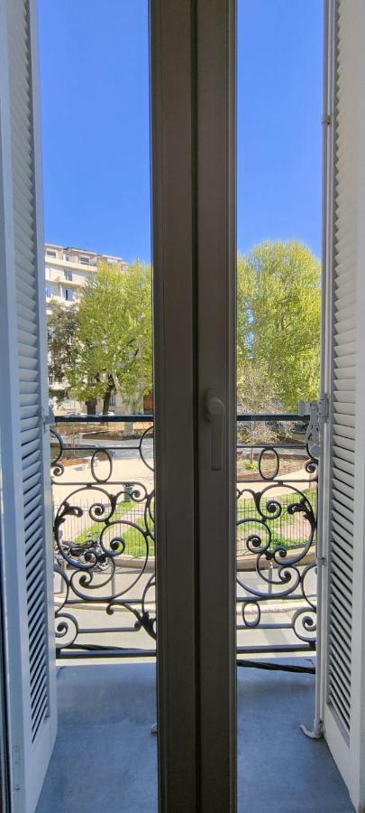 Grand Appartement Centre Ville Marseille Exterior photo